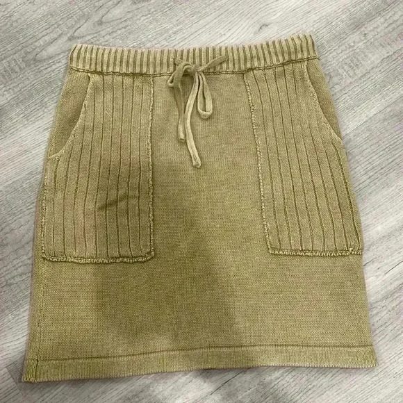 Ribbed skirt - Picture 2 of 3